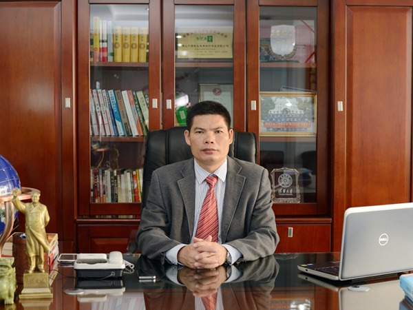 ks凯时董事长-黄日荣